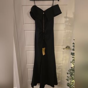 Elegant Black Evening Gown Off The Shoulder Mermaid Gown